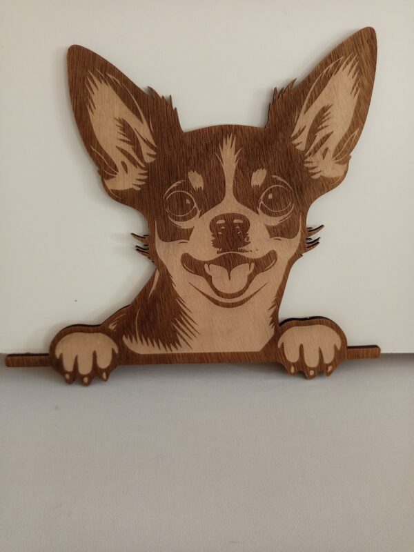 Animal "chien" race chihuahua en gravure sur bois, personnalisé