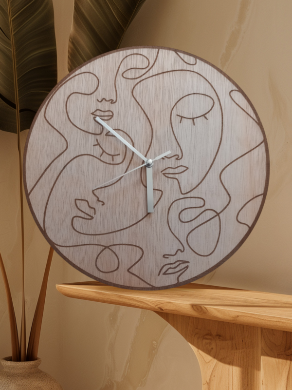 Horloge moderne, visages minimalistes, en bois (Ø25cm)