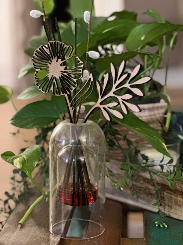 Bâtonnets fleuris pour parfum d'ambiance